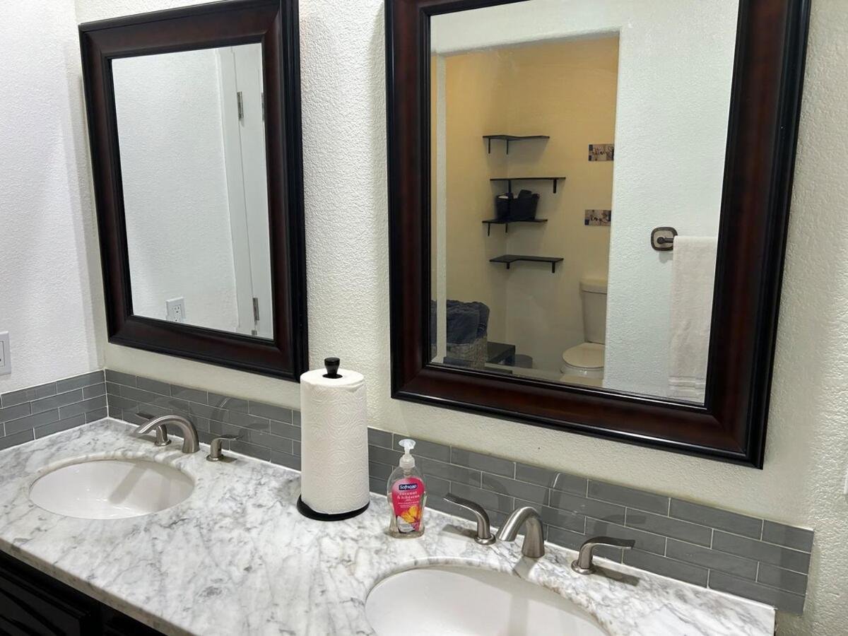 Walking Distance To Stagecoach Villa Indio Exterior photo